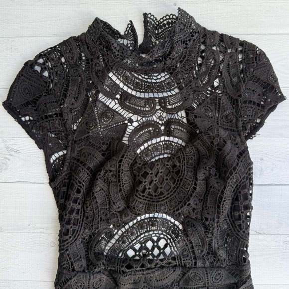 Bebe Elegant Black Open Back Lace Mini Dress XS - Picture 2 of 9